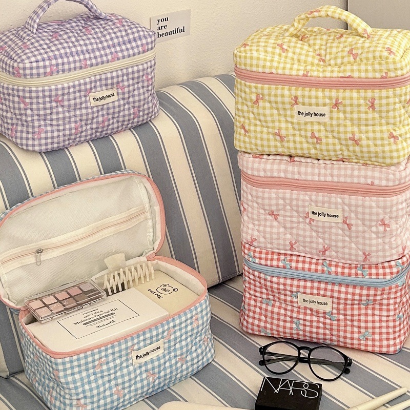 Bolsa de Maquiagem com Estampa - Skincare B Erl avaliação e preço
