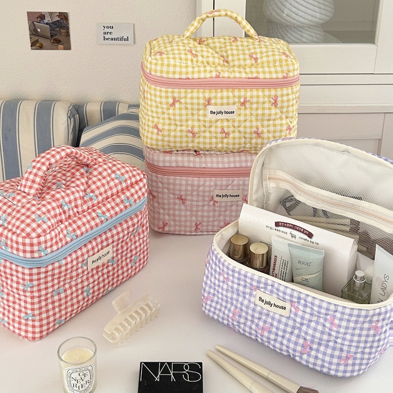 Bolsa de Maquiagem com Estampa - Skincare B Erl avaliação e preço