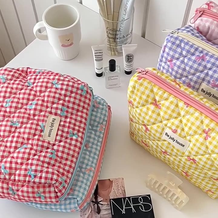 Bolsa de Maquiagem com Estampa - Skincare B Erl avaliação e preço